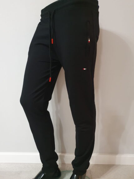 Spodnie dresowe męskie ze ściągaczem czarne